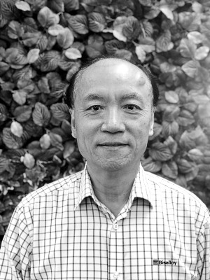 Dr Dake Yu